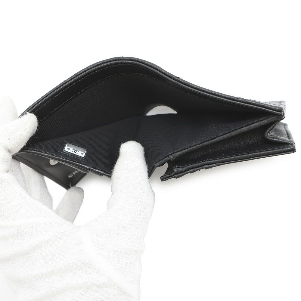 シャネル 二つ折り財布 ココマーク マトラッセ スモールウォレット AP4381 CHANEL 黒