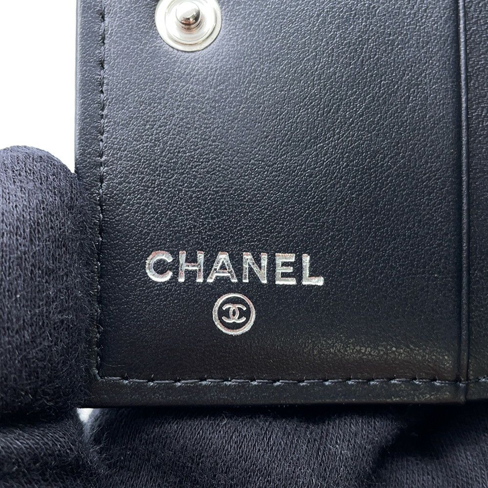 シャネル 二つ折り財布 ココマーク マトラッセ スモールウォレット AP4381 CHANEL 黒