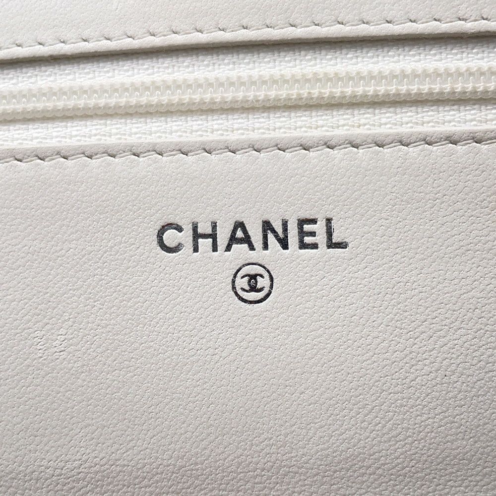 シャネル チェーンウォレット マトラッセ ココマーク ツイード レザー CHANEL 財布 白