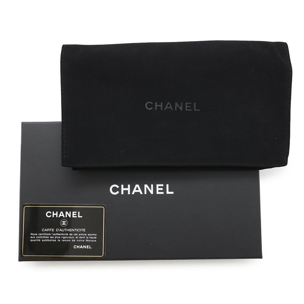 シャネル 長財布 クラシック ロング ジップ ウォレット ココマーク キャビアスキン キルティング AP0242 CHANEL マトラッセ 白