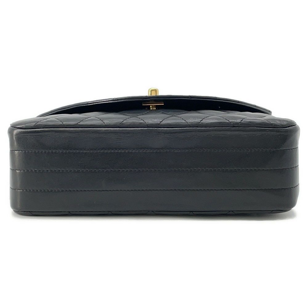 シャネル チェーンショルダーバッグ ココマーク マトラッセ ラムスキン CHANEL バッグ 黒