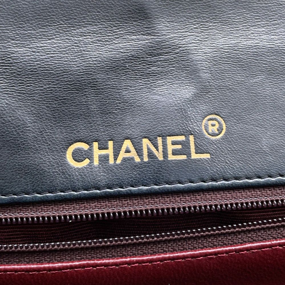 シャネル チェーンショルダーバッグ ココマーク マトラッセ ラムスキン CHANEL バッグ 黒
