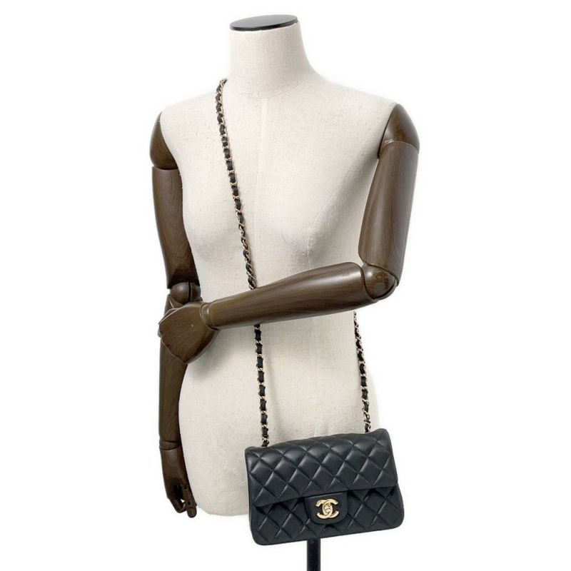 シャネル チェーンショルダーバッグ ココマーク マトラッセ ラムスキン A69900 CHANEL ミニ フラップ バッグ 黒