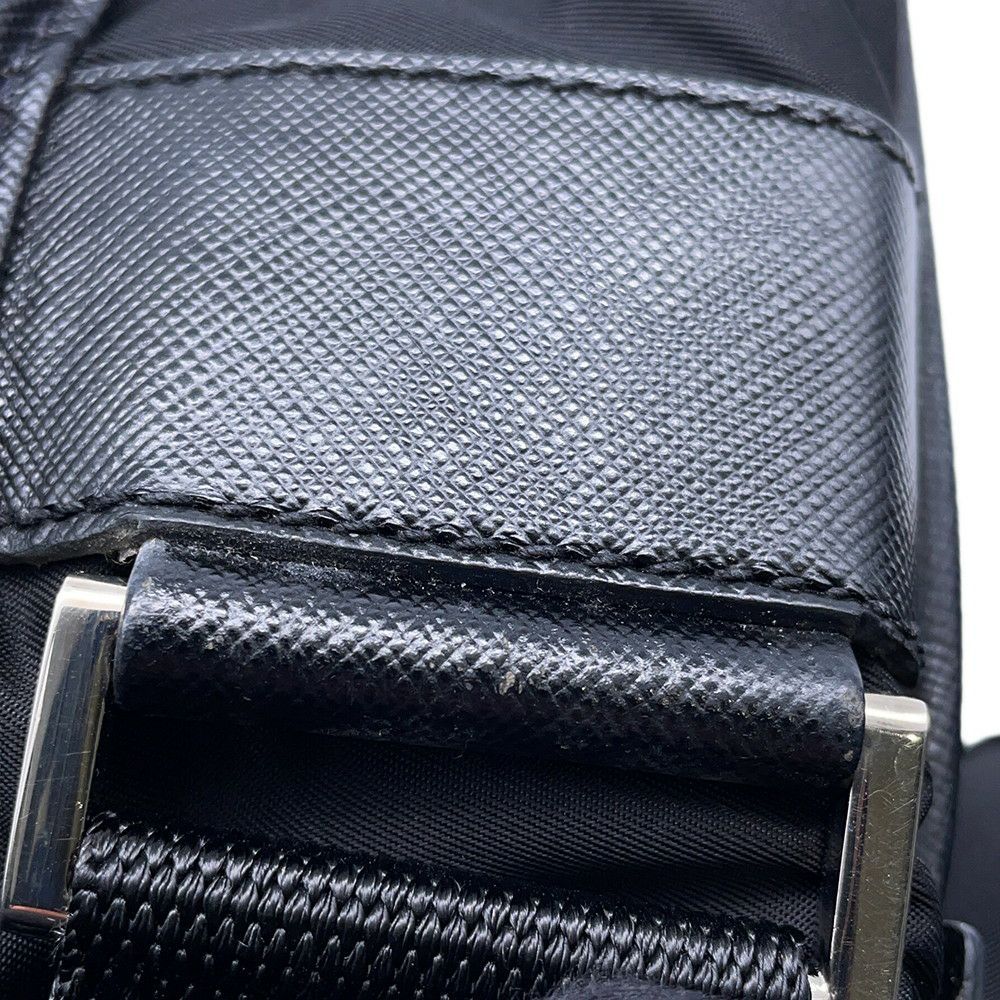 プラダ ショルダーバッグ サフィアーノ ロゴ ナイロン PRADA メッセンジャーバッグ 黒
