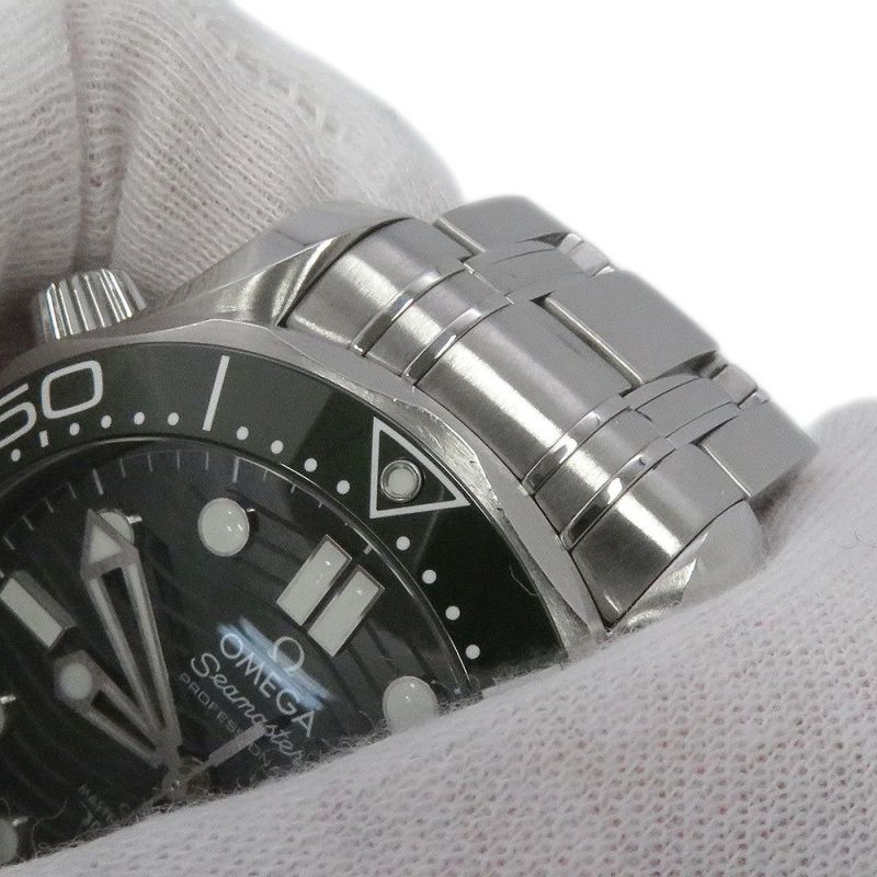 オメガ シーマスター ダイバー300M 210.30.42.20.10.001 WATCH 腕時計 グリーン
文字盤