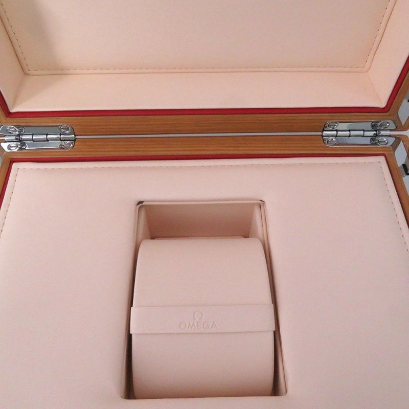 オメガ シーマスター ダイバー300M 210.30.42.20.10.001 WATCH 腕時計 グリーン
文字盤