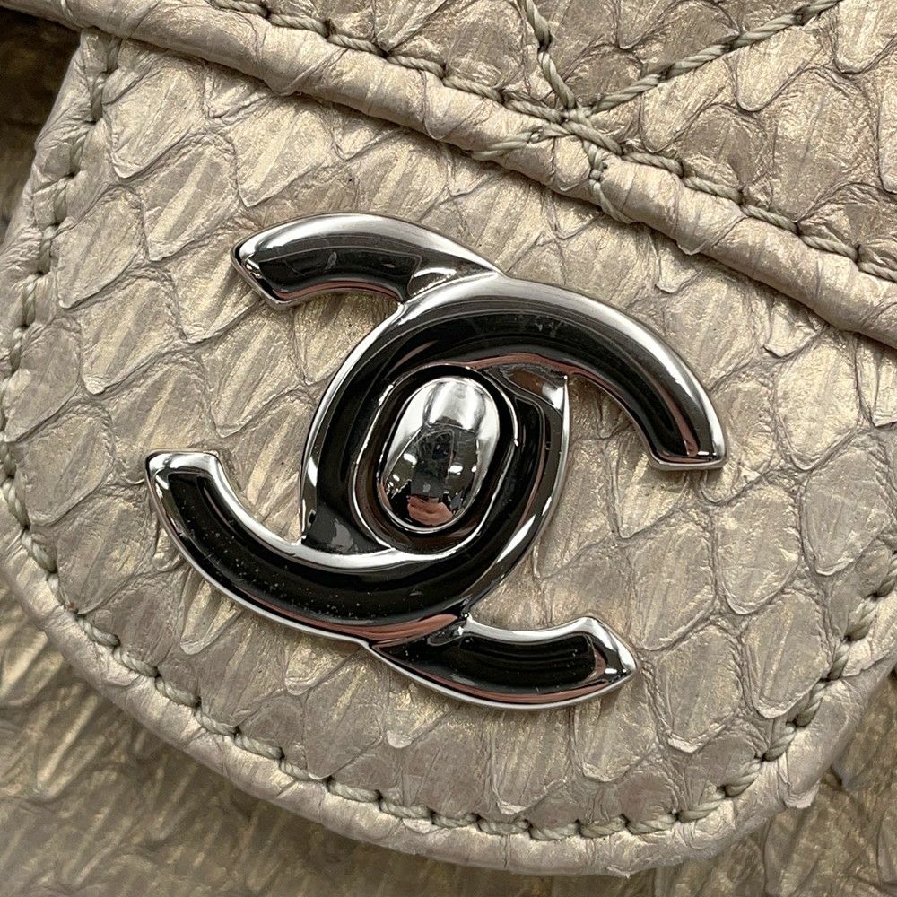 シャネル チェーンショルダーバッグ マトラッセ ココマーク パイソン A68204 CHANEL