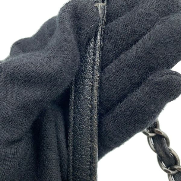 シャネル チェーンショルダーバッグ マトラッセ ココマーク レザー CHANEL 黒