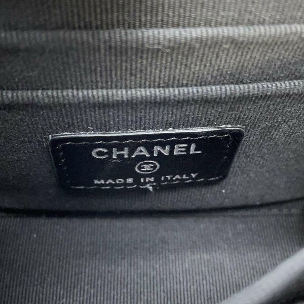 シャネル チェーンショルダーバッグ マトラッセ ココマーク ラムスキン A81633 CHANEL クラッチ 白