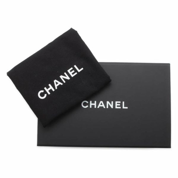 シャネル チェーンショルダーバッグ マトラッセ ココマーク キャビアスキン CHANEL バッグ 白