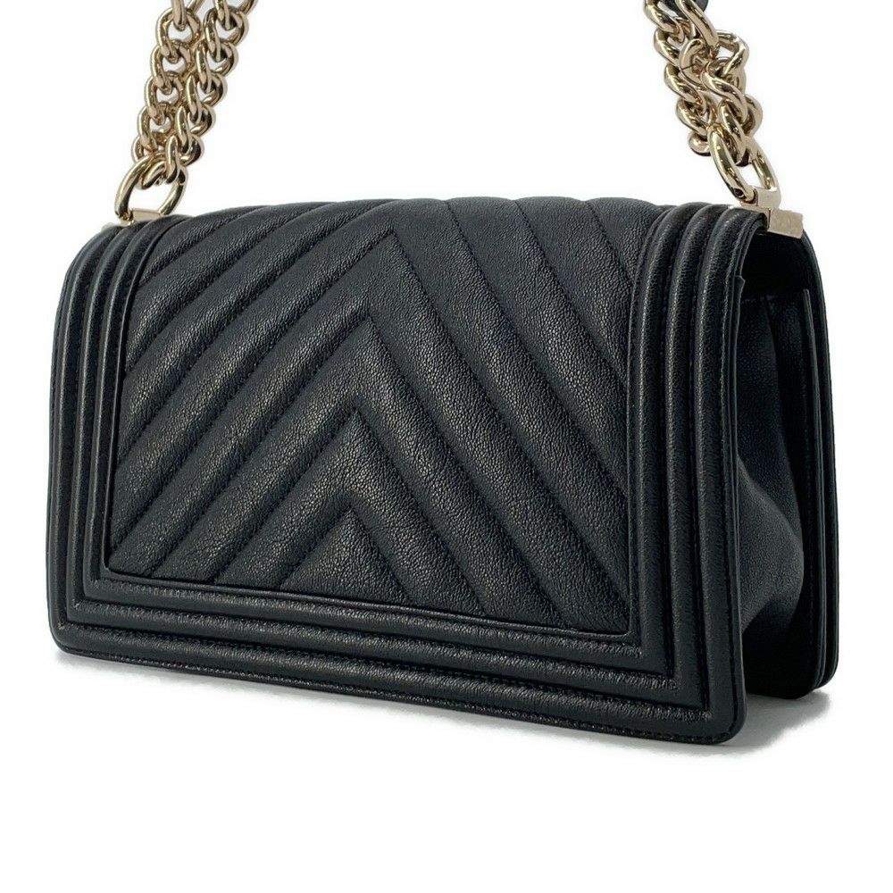 シャネル チェーンショルダーバッグ ボーイシャネル シェブロン Vステッチ ココマーク  A67086 CHANEL バッグ 黒