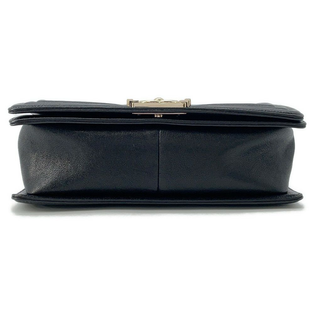 シャネル チェーンショルダーバッグ ボーイシャネル シェブロン Vステッチ ココマーク  A67086 CHANEL バッグ 黒