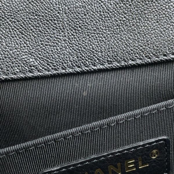 シャネル チェーンショルダーバッグ ボーイシャネル シェブロン Vステッチ ココマーク  A67086 CHANEL バッグ 黒