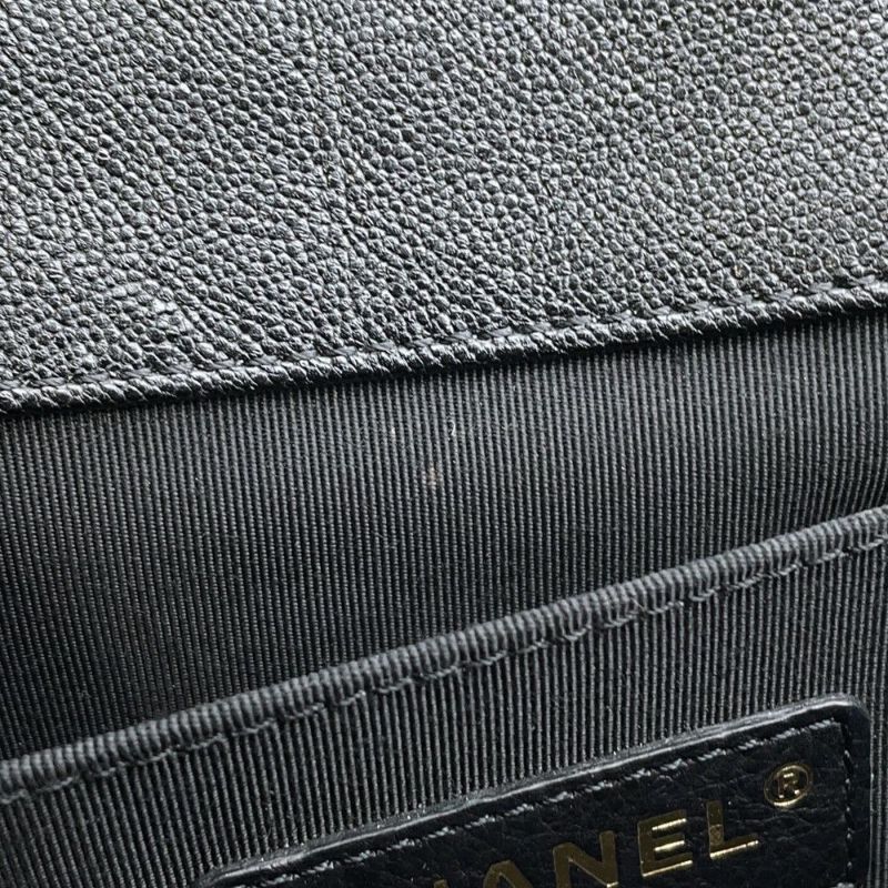 シャネル チェーンショルダーバッグ ボーイシャネル シェブロン Vステッチ ココマーク  A67086 CHANEL バッグ 黒