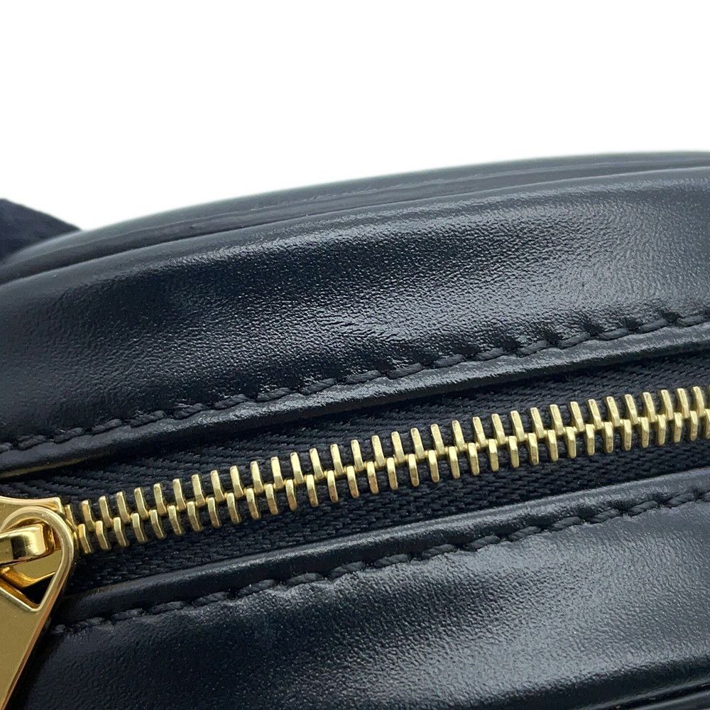 セリーヌ ショルダーバッグ オーバルパース キュイルトリオンフ 10I703DPQ CELINE バッグ 黒