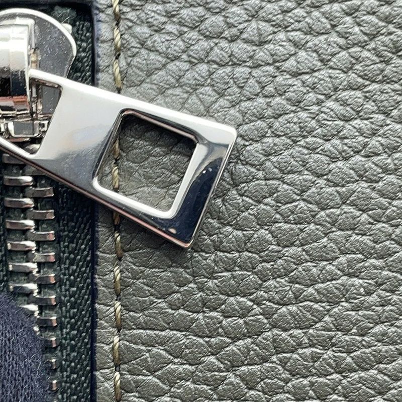 ロエベ ボディバッグ アナグラム バーティカル Tポケット レザー C500P02X02 LOEWE バッグ