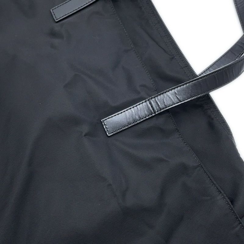 プラダ ショルダーバッグ 三角ロゴ ナイロン レザー PRADA ハンドバッグ 黒