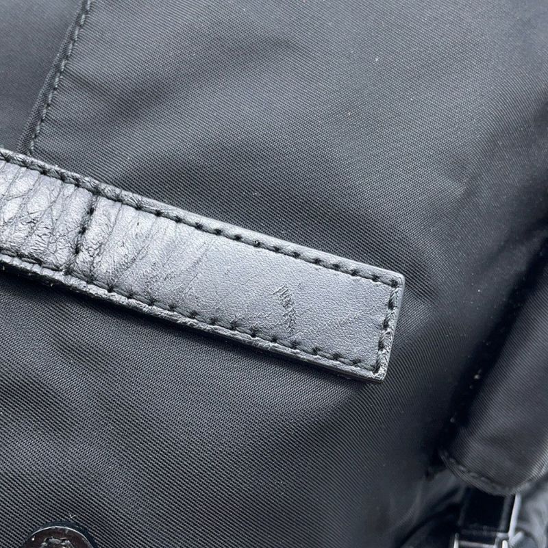プラダ ショルダーバッグ 三角ロゴ ナイロン レザー PRADA ハンドバッグ 黒