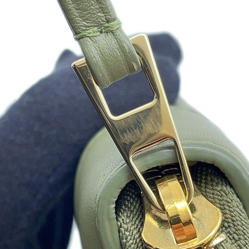 ロエベ ショルダーバッグ アマソナ レザー C039U10X01 LOEWE バッグ ポシェット ポーチ