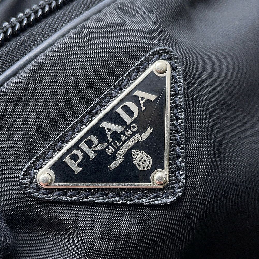 プラダ トートバッグ ナイロン 三角ロゴ レザー PRADA ショルダーバッグ 黒
