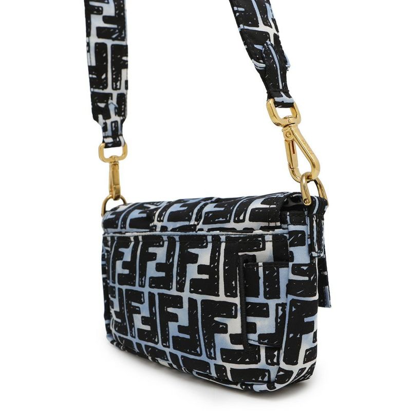 フェンディ ショルダーバッグ ジョシュアヴィーダス コラボ ズッカ ミニ バゲット ナイロン 
8BR784 FENDI ボディバッグ 黒