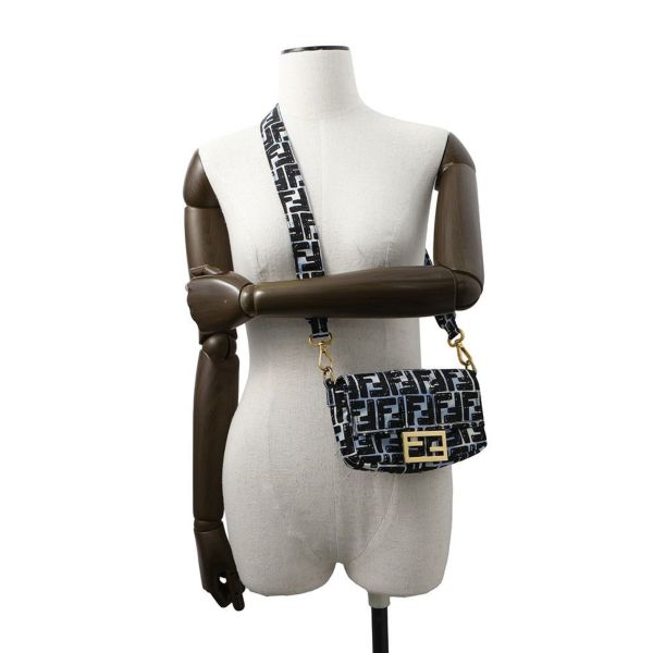 フェンディ ショルダーバッグ ジョシュアヴィーダス コラボ ズッカ ミニ バゲット ナイロン 
8BR784 FENDI ボディバッグ 黒