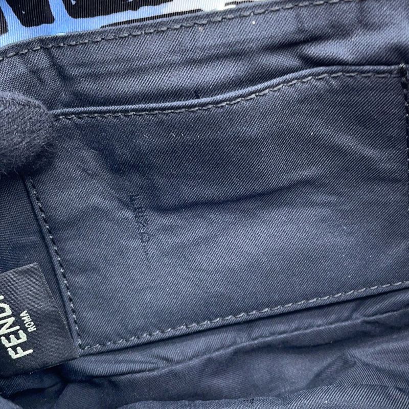 フェンディ ショルダーバッグ ジョシュアヴィーダス コラボ ズッカ ミニ バゲット ナイロン 
8BR784 FENDI ボディバッグ 黒