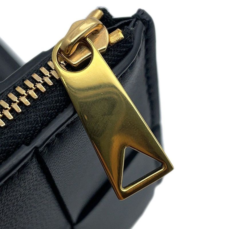 ボッテガヴェネタ 二つ折り財布 マキシ イントレチャート 667130 BOTTEGA VENETA 黒