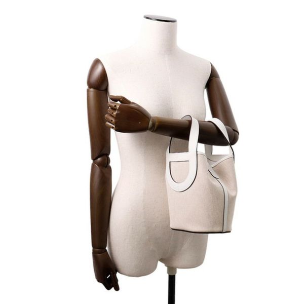 `使いやすいデザイン♪`【HERMES】イン・ザ・ループ 18 ホワイト イン・ザ・ループ 18 ナタ アイボリー ホワイト[] In The Loop