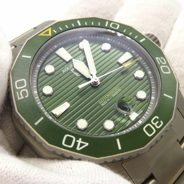 タグホイヤー アクアレーサープロフェッショナル 300 WBP208B.BF0631 TAG Heuer 腕時計 グリーン文字盤