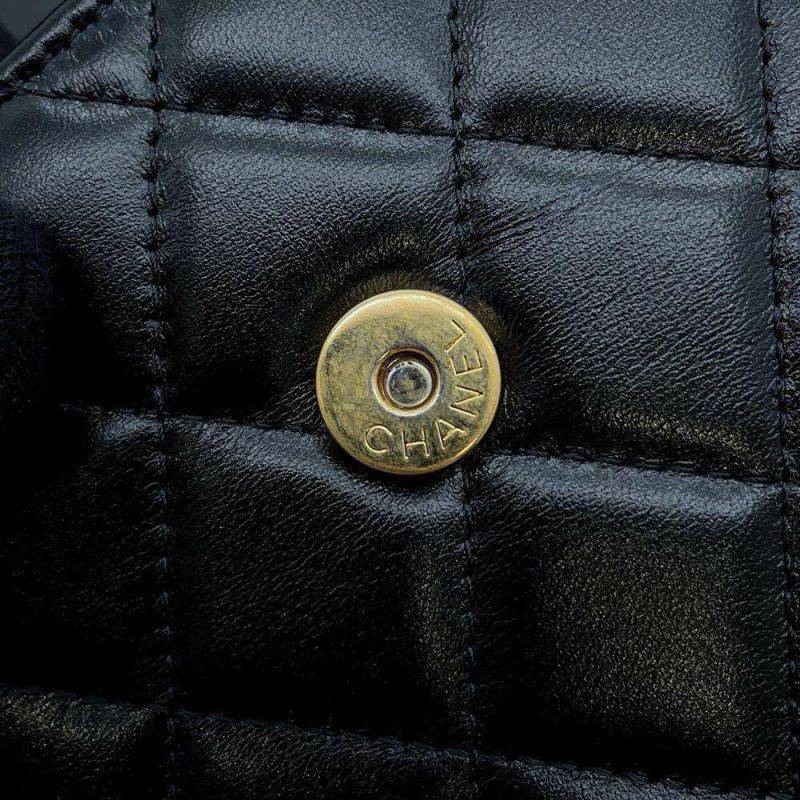 シャネル チェーンショルダーバッグ マトラッセ ココマーク AP2291 CHANEL フォンケース 黒