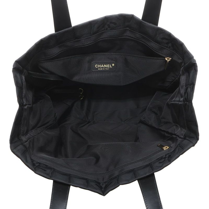 シャネル トートバッグ ニュートラベルライン トートMM ナイロン  A15991 CHANEL バッグ 黒