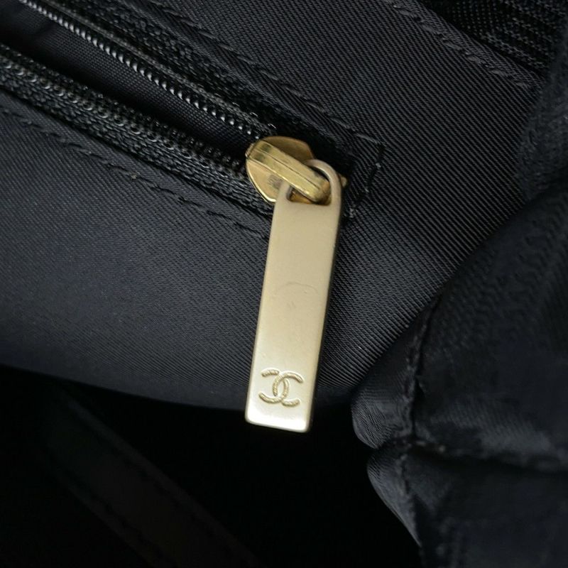 シャネル トートバッグ ニュートラベルライン トートMM ナイロン  A15991 CHANEL バッグ 黒