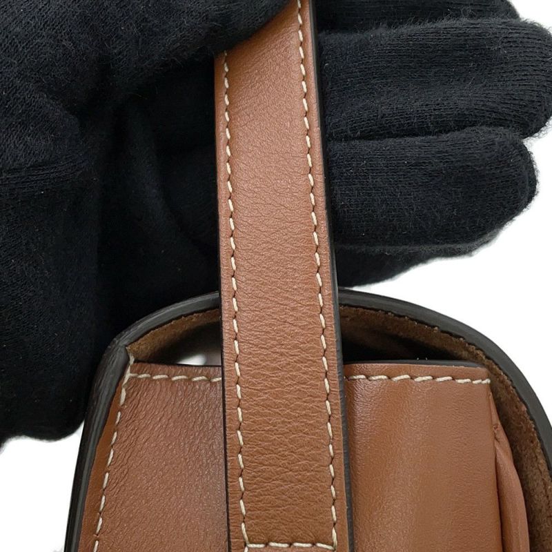 セリーヌ ショルダーバッグ キュイル トリオンフ フォルコ カーフレザー 198263DU9.04LU CELINE ブラウン