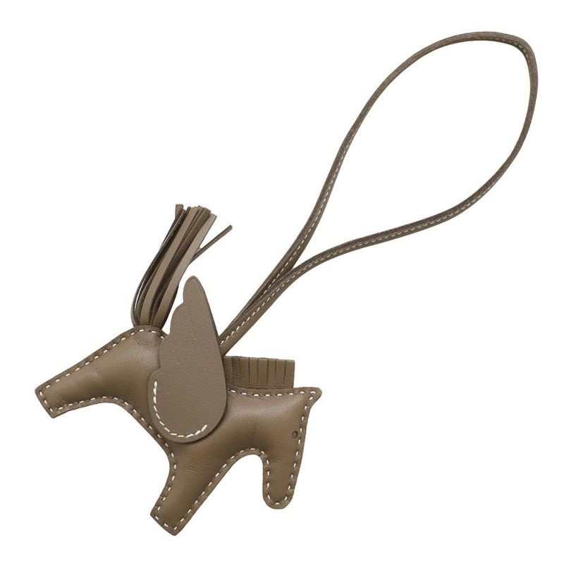 エルメス バッグチャーム ロデオ ペガサスPM エトゥープ ラムスキン W刻印 HERMES