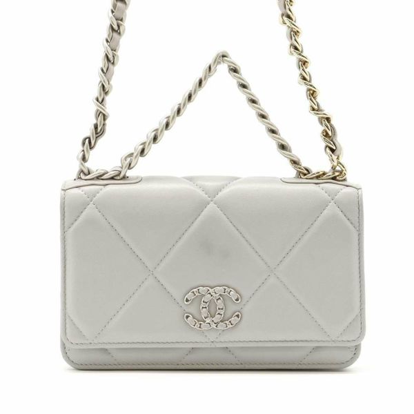 シャネル チェーンウォレット シャネル19 ココマーク マトラッセ ラムスキン AP0957 CHANEL 財布 安心保証 |  中古・新品ブランド販売ギャラリーレア公式通販