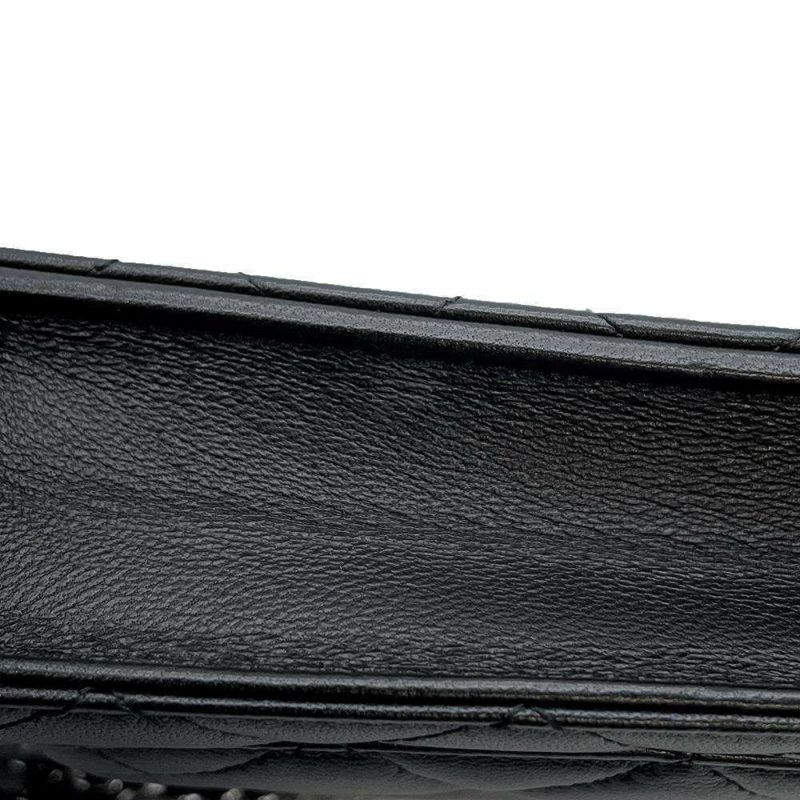 シャネル チェーンウォレット クラシック マトラッセ ココマーク ラムスキン AP0250 CHANEL 財布 黒