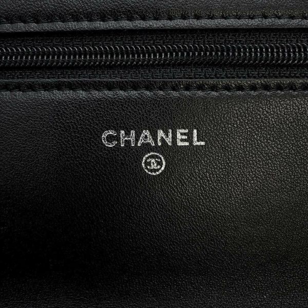 シャネル チェーンウォレット クラシック マトラッセ ココマーク ラムスキン AP0250 CHANEL 財布 黒