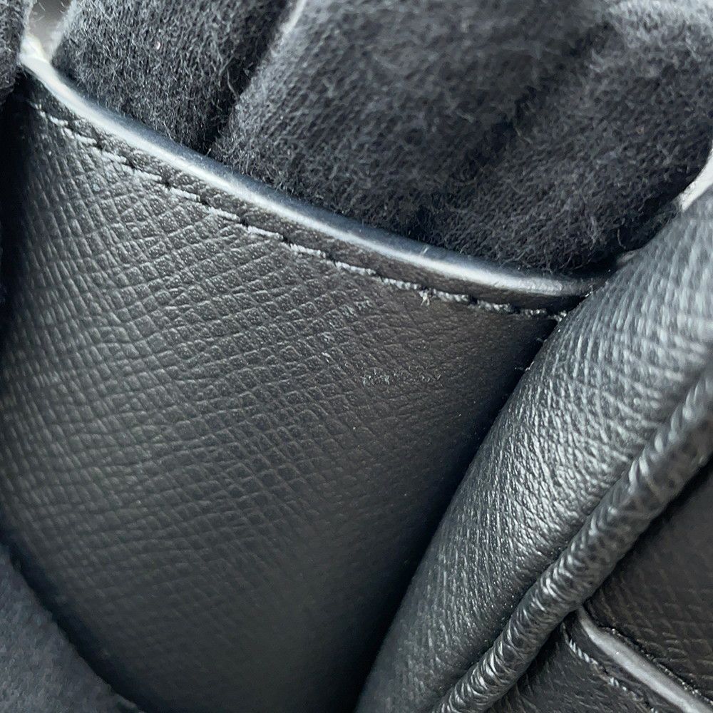 ルイヴィトン ボディバッグ タイガ バムバッグ・アウトドア M33438 LOUIS VUITTON ブラック 黒