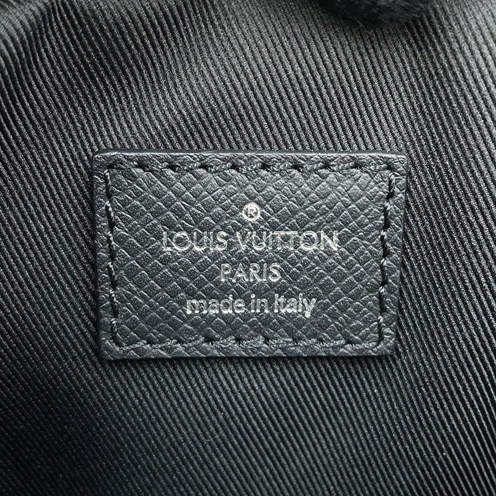 ルイヴィトン ボディバッグ タイガ バムバッグ・アウトドア M33438 LOUIS VUITTON ブラック 黒