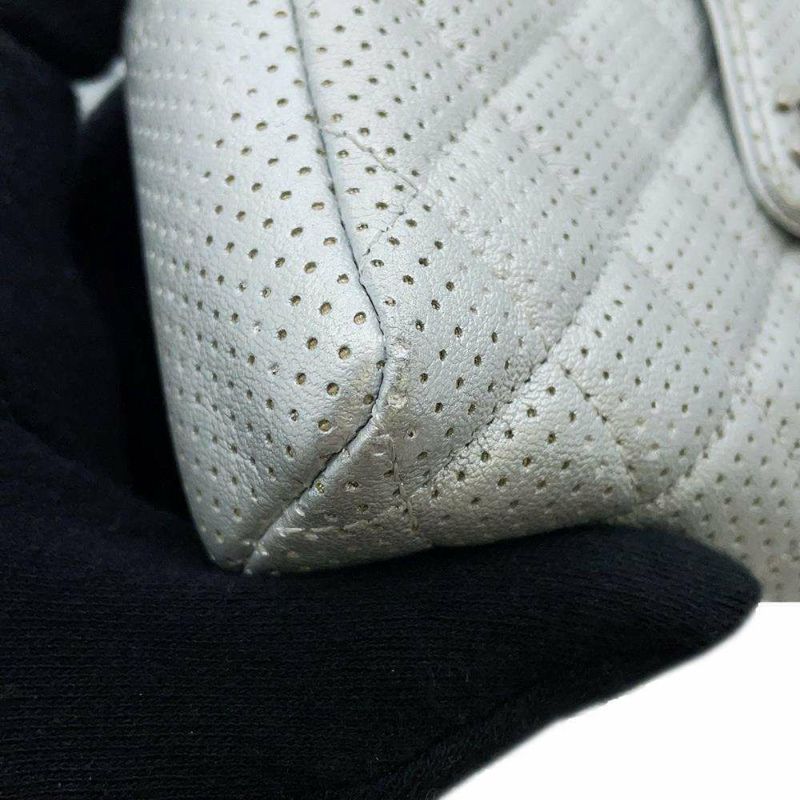 シャネル ポーチ マトラッセ ココマーク レザー CHANEL シルバー