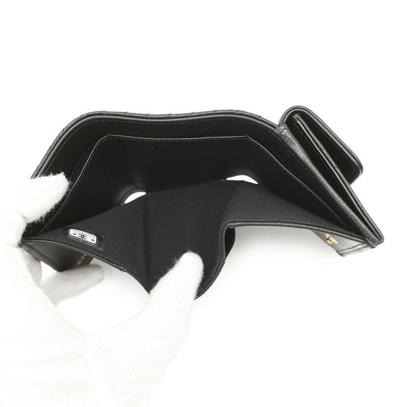 シャネル 三つ折財布 ボーイシャネル ココマーク スモールウォレット キャビアスキン A84432 CHANEL 黒