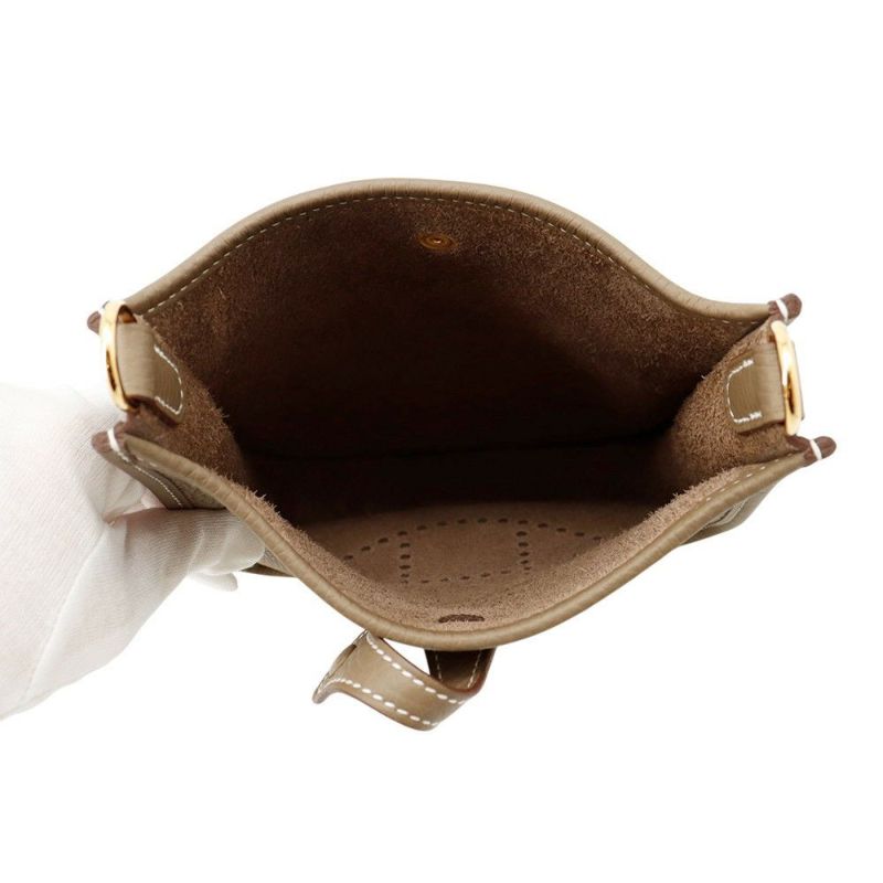 エルメス ショルダーバッグ エブリン アマゾン TPM 111cm エトゥープ/ブルーインディゴ/ゴールド金具 トリヨンクレマンス K刻印