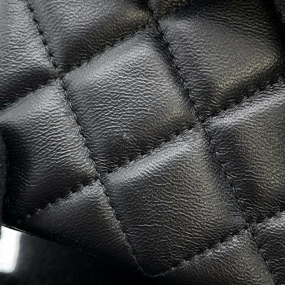 シャネル チェーンショルダーバッグ ココマーク ラムスキン A69900 CHANEL ミニ フラップ バッグ 黒