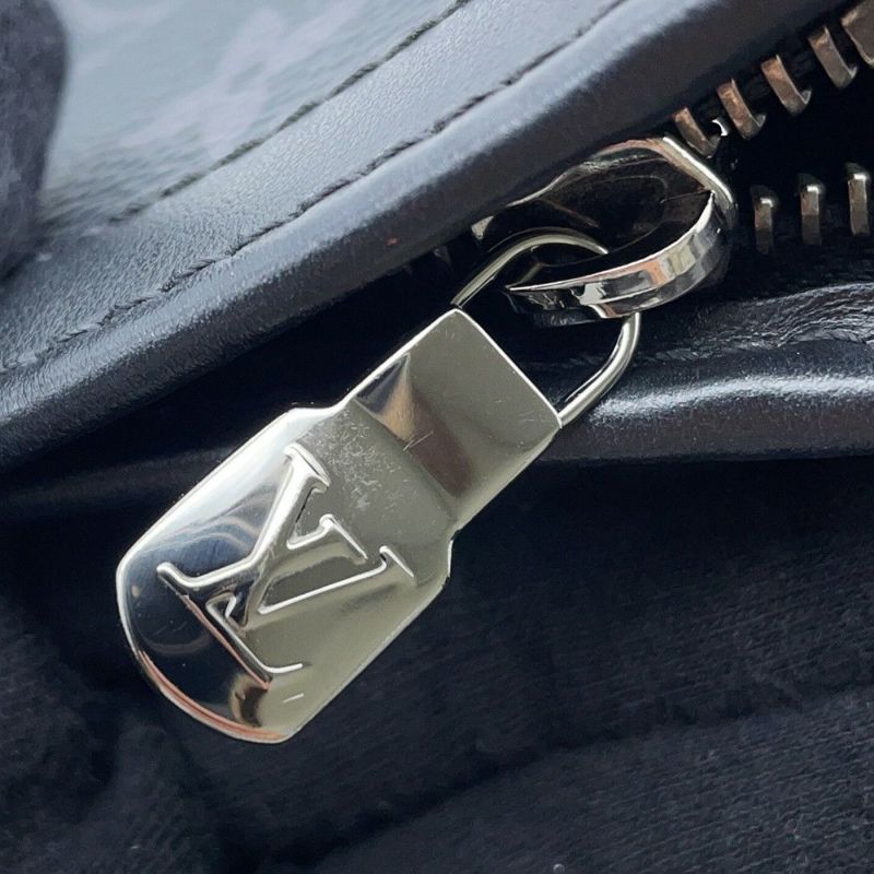 ルイヴィトン ショルダーバッグ モノグラム・エクリプス リバース ガストン・ウェアラブル ウォレット M81124 ブラック 黒