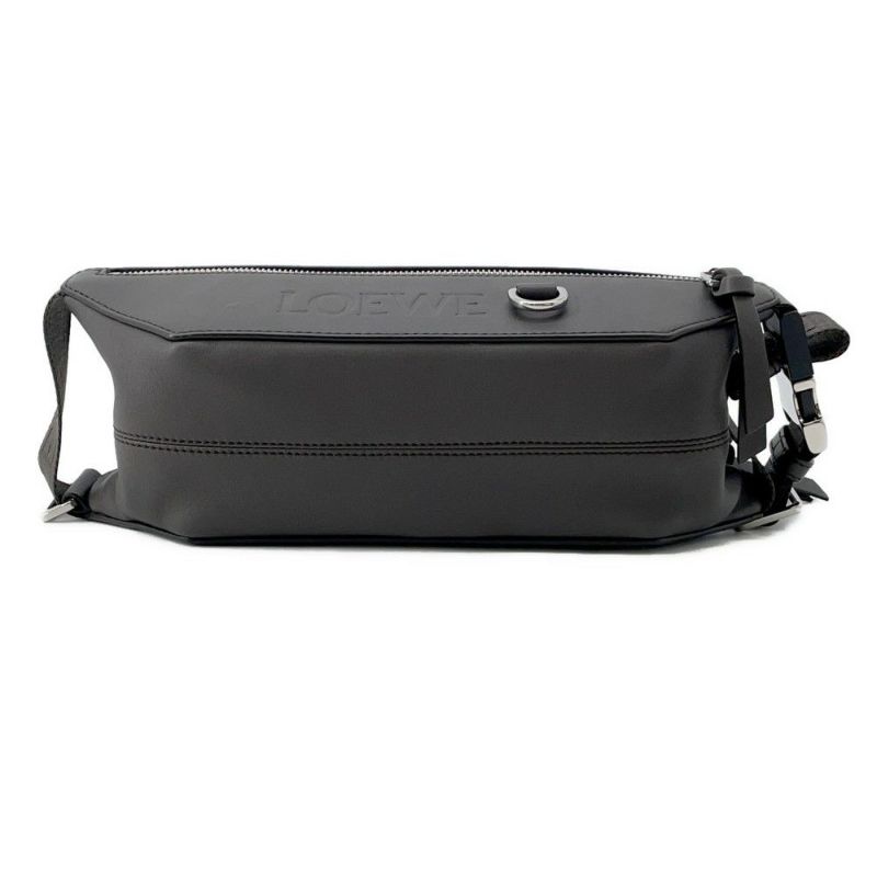 ロエベ ボディバッグ コンバーチブルスリング クラシックカーフレザー B777NCNX01 LOEWE