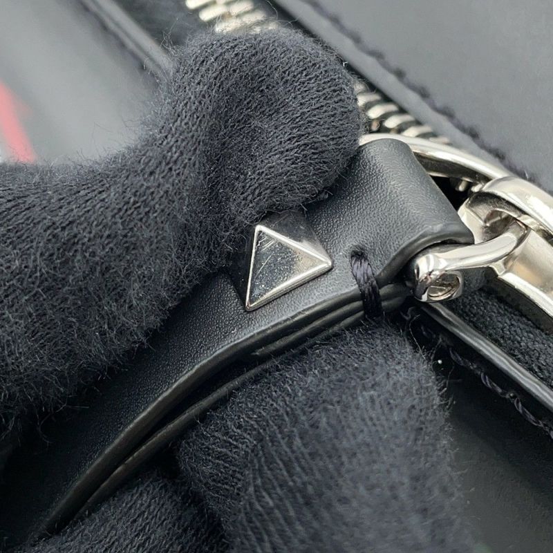 ヴァレンティノ・ガラヴァーニ ボディバッグ VLTNロゴ 3Y2B0719WJW VALENTINO ベルトバッグ 黒 レインボー