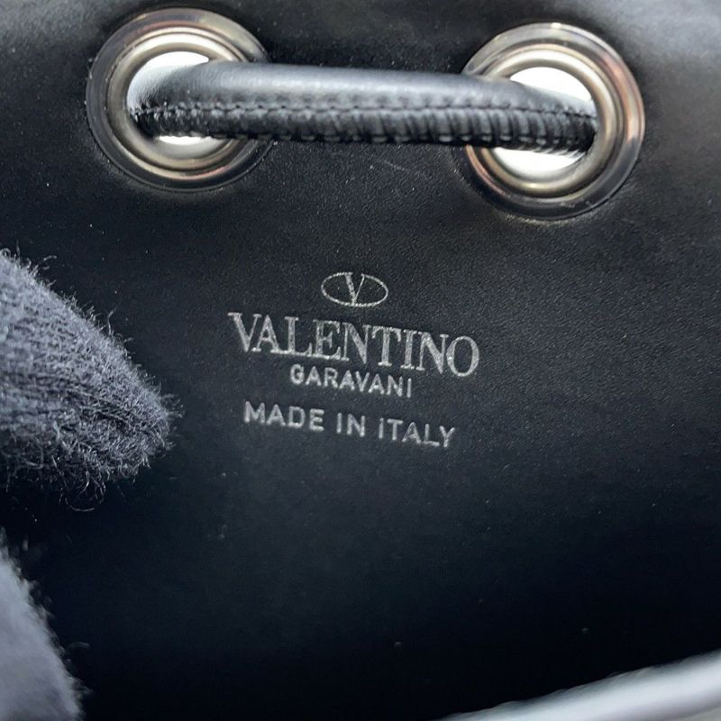 ヴァレンティノ・ガラヴァーニ ショルダーバッグ VLTN ネックポーチ レザー UY2P0Q83LVN VALENTINO 黒