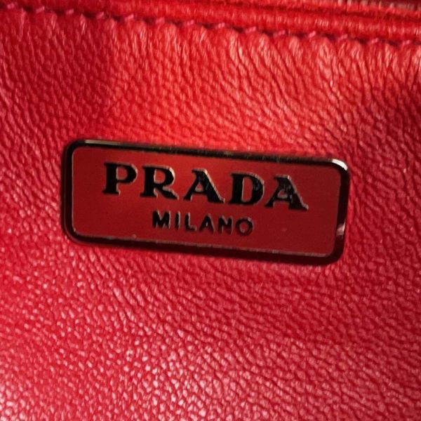 プラダ チェ―ンショルダーバッグ ギャザー ナッパゴフレ レザー BT0939 PRADA バッグ シャーリング アウトレット品