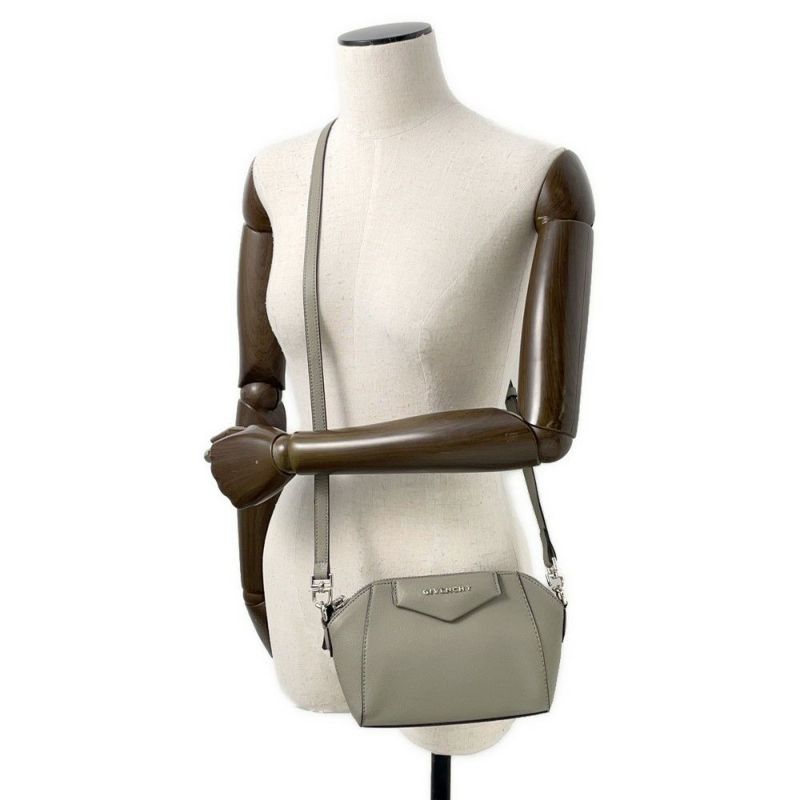 ジバンシー ショルダーバッグ アンティゴナ レザー GIVENCHY バッグ